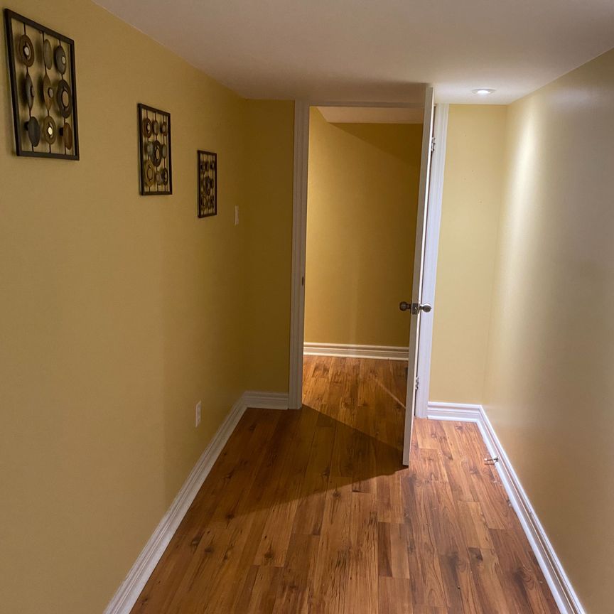 For Lease - 67 Amberhill Way Unit# Lower, Aurora, Ontario - Photo 1