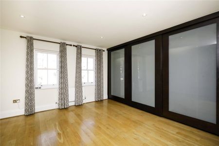 4 bedroom end of terrace house to rent - Photo 5