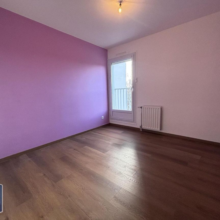 Location Appartement 4 pièces 86m² NEUVILLE SUR SAONE 69250 - Photo 1