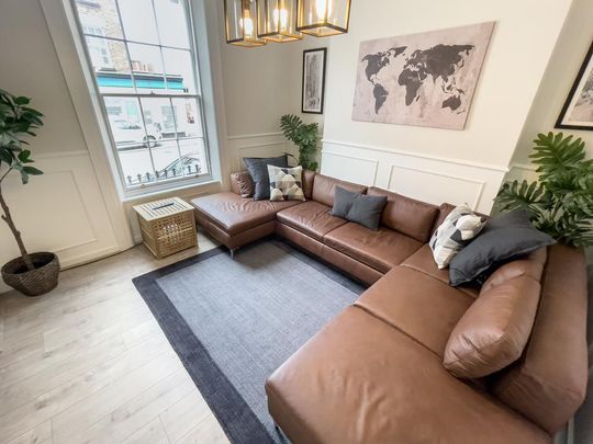 1 bedroom in a house share to rent - Photo 1