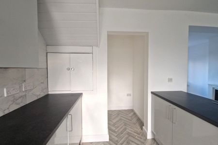 Westbourne Crescent - Photo 4