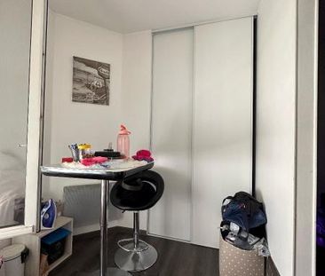 Location Appartement 2 pièces 30m² LYON 7ème - Photo 3