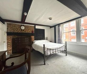 1 bedroom in a house share to rent - Photo 3