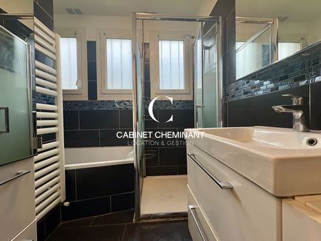 Location Maison 5 pièces 69m² - Photo 4