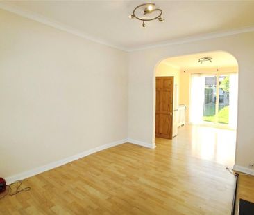 3 bedroom semi-detached house to rent - Photo 6