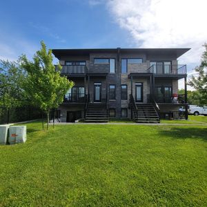242 Rue De La Frégate (Gatineau) Super Appartement 4 1/2, Dans Un Quartier Résidentiel Très Tranquille. - Photo 2
