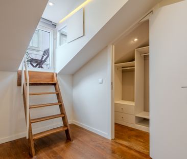 Unfurnished 2-bedroom duplex apartment for rent in Lisbon - Photo 4