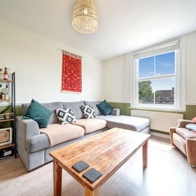 3 bedroom terraced house to rent - Photo 1