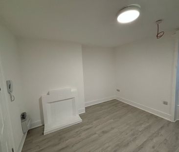 1 Bed Penthouse, Trafalgar St, BN1 - Photo 1