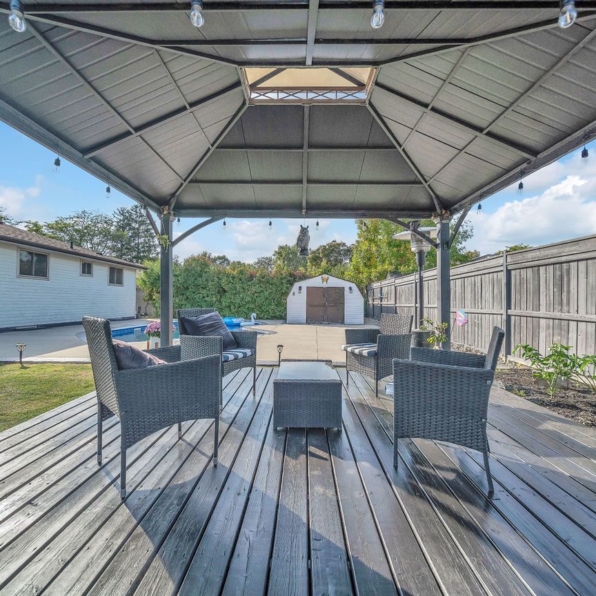 For Lease - 4 Lisa Court, Hamilton, Ontario - Photo 1