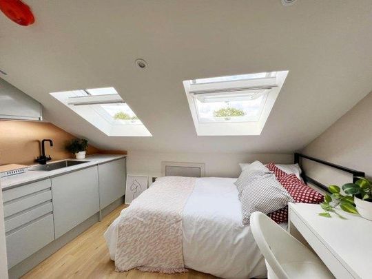 Studio to rent - Photo 1