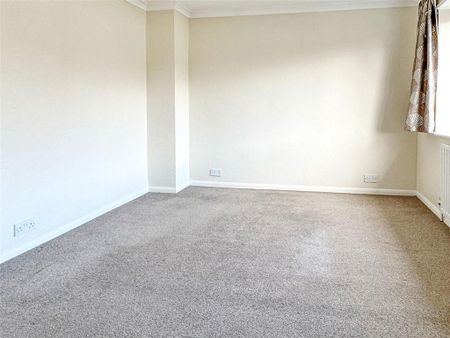 2 bedroom end of terrace house to rent - Photo 2