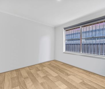 Welcome to 25 Tyquin Street, LavertoN - Photo 6