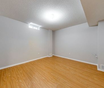 For Lease - 84 Abbotsbury Drive, Brampton, Ontario - Photo 6