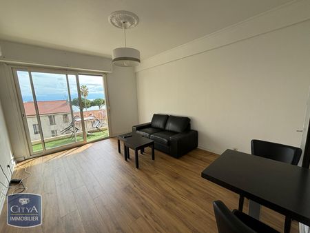 Location Appartement 3 pièces 64m² NICE 06200 - Photo 2