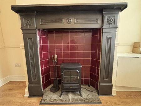 2 bedroom private hall to rent - Photo 2