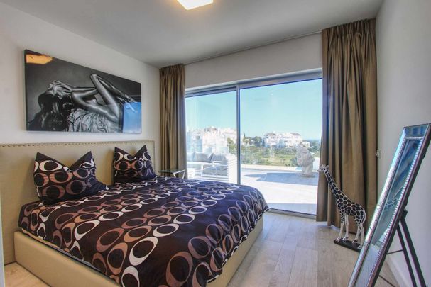Penthouse in Casares - Photo 1
