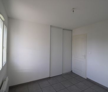 HYERES T3 - 61 m² + TERRASSE + 2 PARKINGS - Photo 2