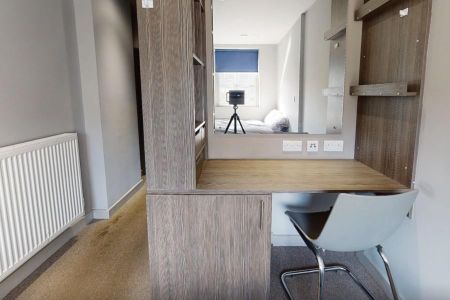 4 bedroom flat share to rent - Photo 3