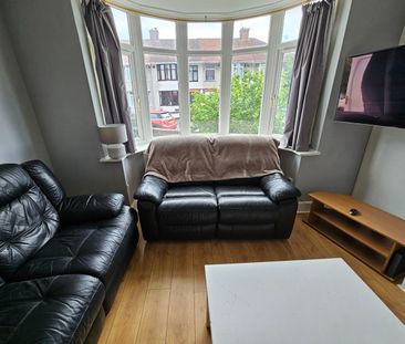 5 Bed Terraced House, Kipling Road, BS7 - Photo 1