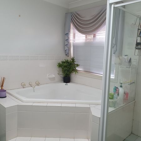 Kellyville - Photo 3