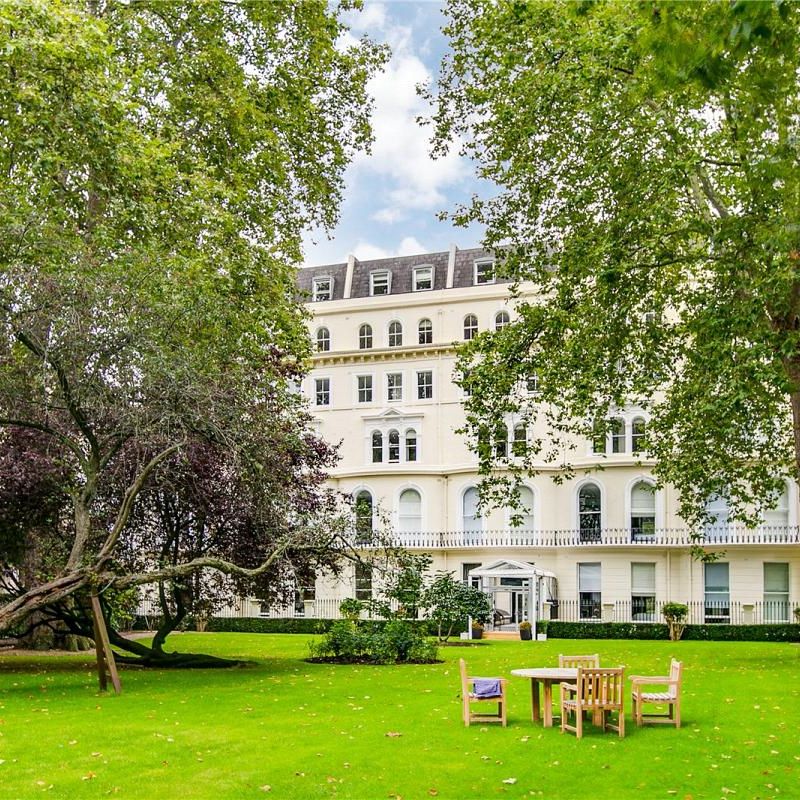 1 bedroom house in Kensington Garden Square - Photo 1