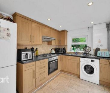 6 bedroom terraced house to rent - Photo 3