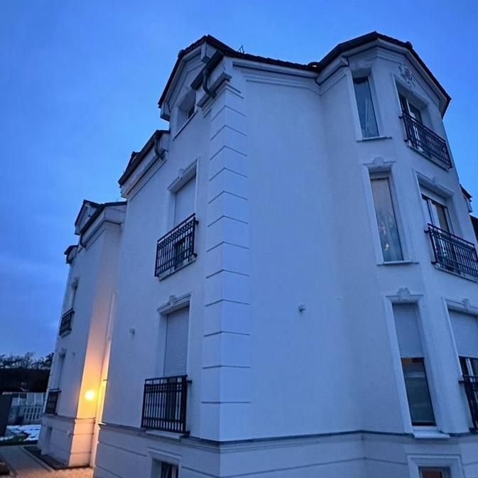 2-Zimmer-Wohnung in moderner Stadtvilla in Rudow - Photo 1