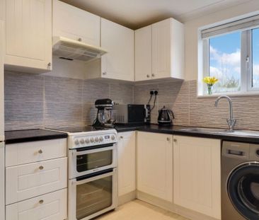1 bedroom ground floor maisonette to rent - Photo 3