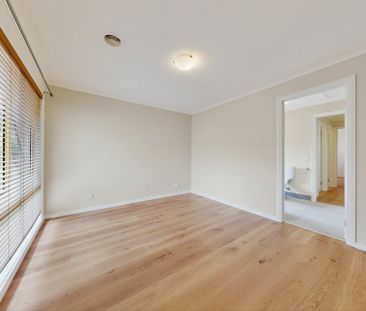 Freshly Renovated & Ready to Move In - Photo 2