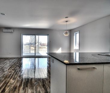 5 1/2 à louer St-Rose Laval - Photo 2