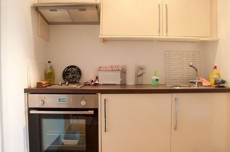 28 Bath Street, Huddersfield, HD1 - Photo 5