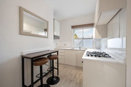 1 bedroom apartment to rent - Photo 4