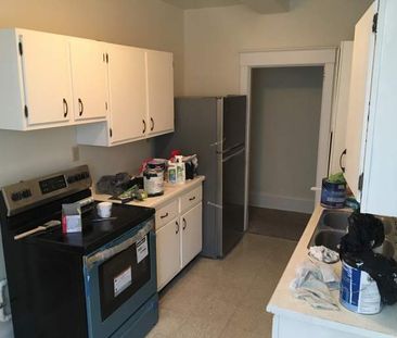 202-67 Sydenham St. - 2 bed, 1 bath - Photo 4