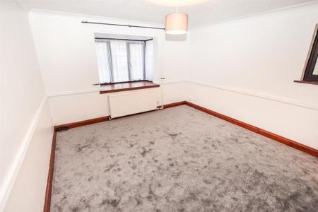 2 bedroom semi-detached house to rent - Photo 3