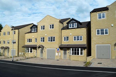 4 bedroom semi-detached house to rent - Photo 4