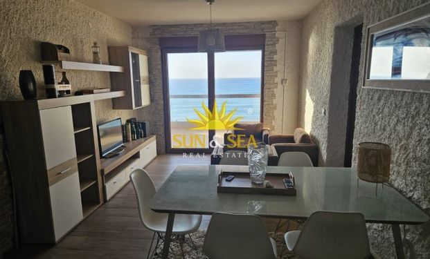 EXCLUSIVE APARTMENT FOR RENT IN TORREVIEJA - Foto 1