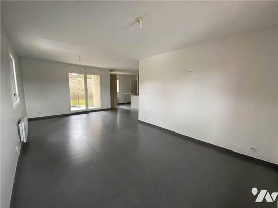 LOCATION APPARTEMENT - SAINT ERBLON - Photo 1