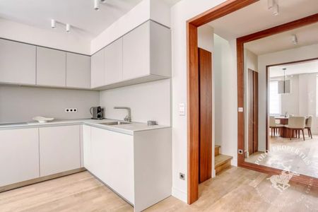 Tout savoir sur cet appartement dans le quartier Hoche-Friedland, à Paris 8ème - Photo 2