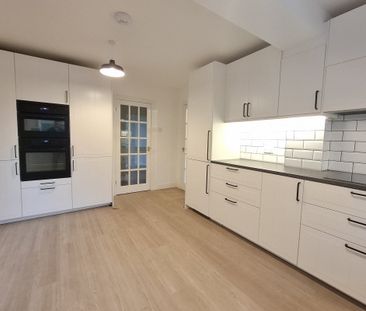 Thorncroft - Photo 2