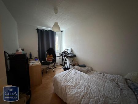Location Appartement 3 pièces 71m² L ETRAT 42580 - Photo 3