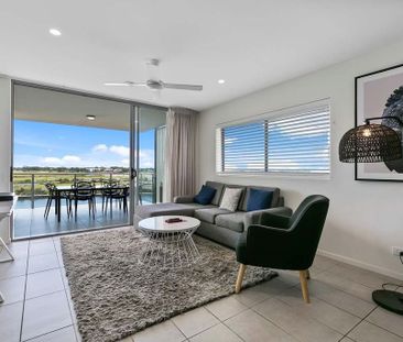 Waterfront Fully Furnished Apartment Close to Hospital! - Photo 1