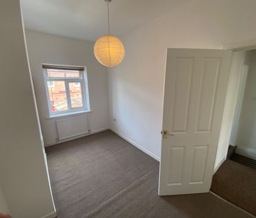 2 Bed Terraced House, Cyclone St, M11 - Photo 2