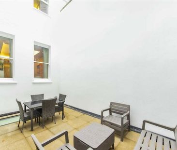 4 bedroom terraced house to rent - Photo 6