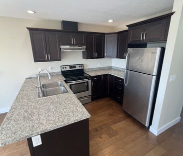 RAYINI DUPLEX - Upper - Photo 5