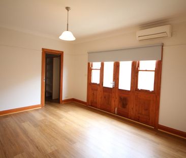 The heart of Geelong West - Photo 4