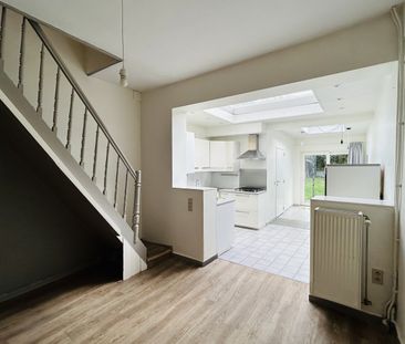 Knusse, instapklare gezinswoning met tuin - Photo 2