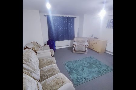 2 Bed Flat, Signet Square, CV2 - Photo 2