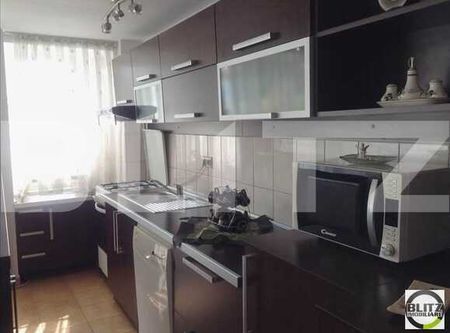 3 camere, 80 mp, imobil nou, mobilat modern. Parcare subterana! - Fotografie 2