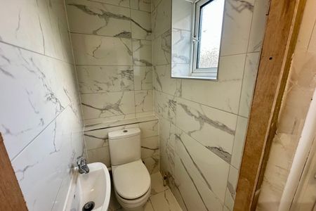 Clifford Road, BOURNEMOUTH - Photo 3